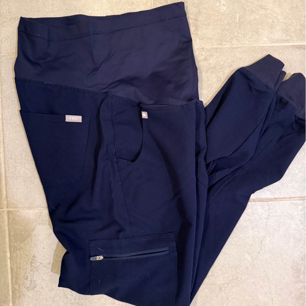 Figs Women's Navy Track Jogger Pants